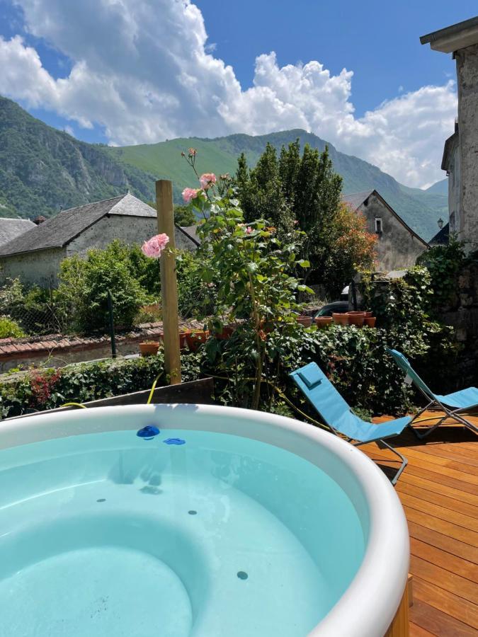 Le Monrepos Avec Jacuzzi Nordique Lejlighed Bielle Eksteriør billede